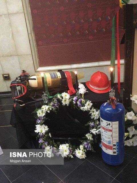 گرامیداشت یاد قهرمانان پلاسکو در شورای شهر/ اعتراض اعضا به حوادث پلاسکو