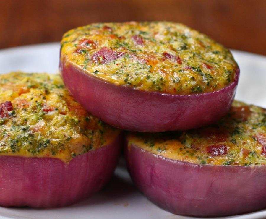 خوشمزه روز: طرز تهیه کاسه سبزیجات با پیاز [تماشا کنید]