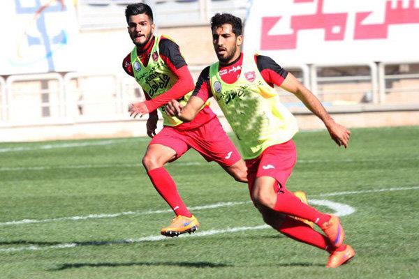 پرسپولیسی‌ها در سالن وزنه زدند و به باشگاه رفتند/ نشست با طاهری