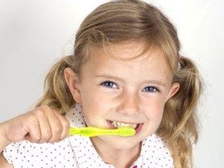 پوسیدگی های دندانی زودرس کودک