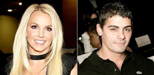 britney-spears-jason-split-zoom-f646333e-188d-4a91-94cc-14daf418179d-w700