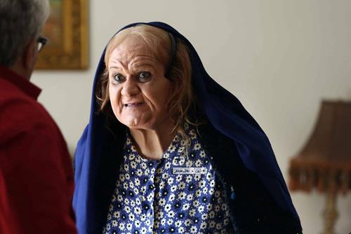 اکبر عبدی