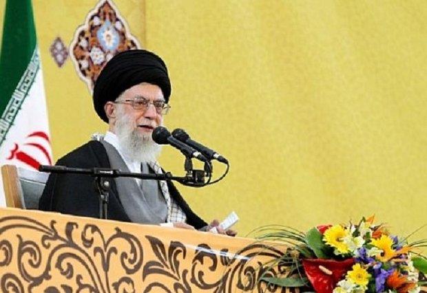 ترجمه همزمان سخنرانی رهبری به زبان های انگلیسی، عربی و اردو