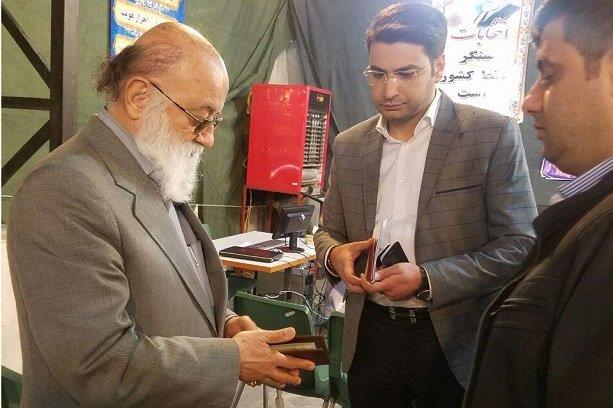 ثبت‌نام مهدی چمران در انتخابات  پنجمین دوره شورای شهر تهران