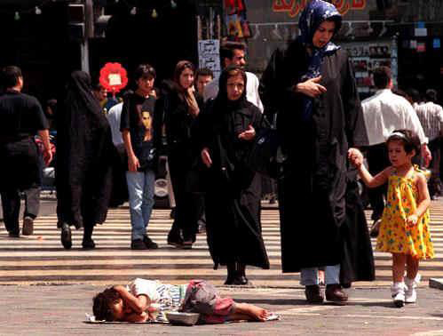 طبقه متوسط بحران های اجتماعی را حل می کند