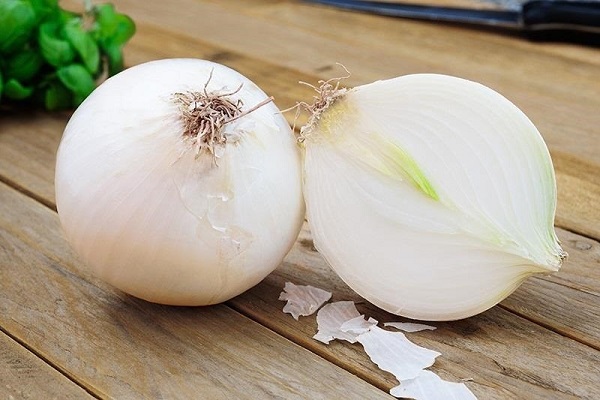 دندان و لثهای سالم با این ابرمواد غذایی دندان و لثهای سالم با این ابرمواد غذایی