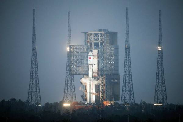 نخستین فضاپیمای حامل بار چین با موفقیت به ایستگاه فضایی تیانگونگ 2 رسید