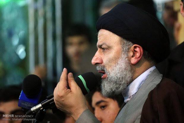 انتقاد رئیسی از محرومیت مردم در مناطق نفت خیز کشور