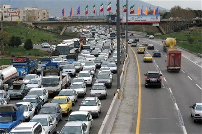 محور هراز بازگشایی شد/ ترافیک در آزادراه کرج-تهران نیمه سنگین است