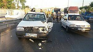 برخورد شدید دو دستگاه خودرو یک مصدوم بر جای گذاشت برخورد شدید دو دستگاه خودرو یک مصدوم بر جای گذاشت