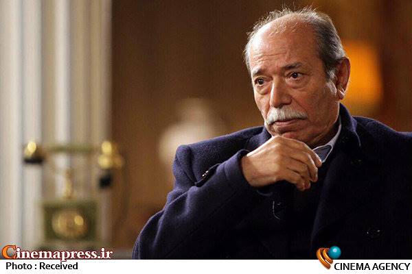 نصیریان: اگر پولش هم باشد خوب نیست مثلاً رابرت دنیرو بیاید در «کوروش» بازی کند/ ساخت شهرکی برای فیلم های تاریخی