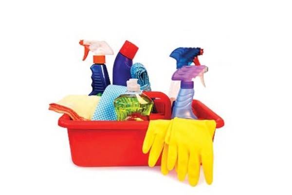 خطرات تنفسی استفاده از شوینده‌ها در خانه تکانی
