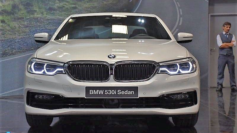 هفتمین پنج به ایران رسید؛ مشخصات و قیمت ب ام و 530i پرشیا خودرو