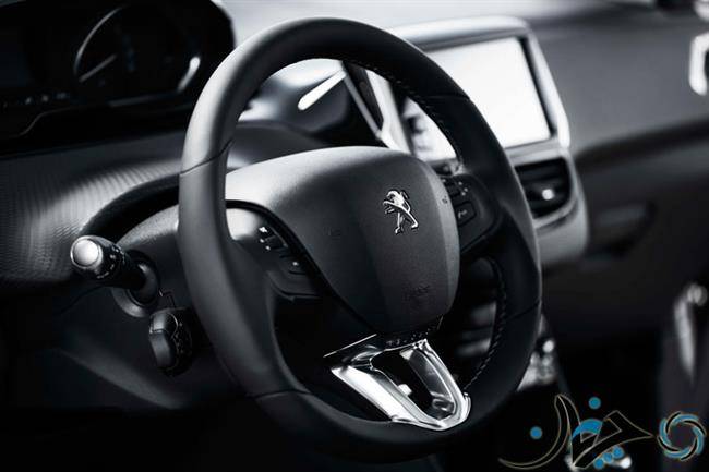 PEUGEOT_2008_1802PC315