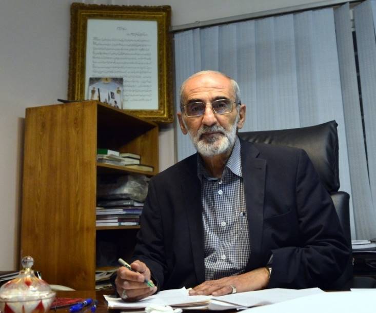 واکنش نماینده رهبر انقلاب به قرارداد نفتی با توتال/ شریعتمداری: فرانسوی ها ما را تحقیر کردند، دولت با  این قرارداد خسارت بار به  آنها جایزه داد