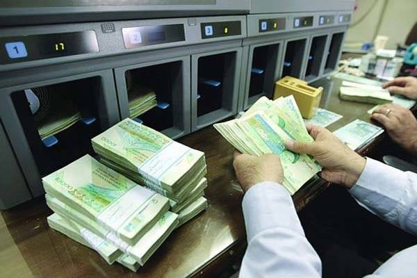 پرونده‌ اعطای وام، در بانکها خاک می‌خورد/ بی‌اعتنایی به پرداخت