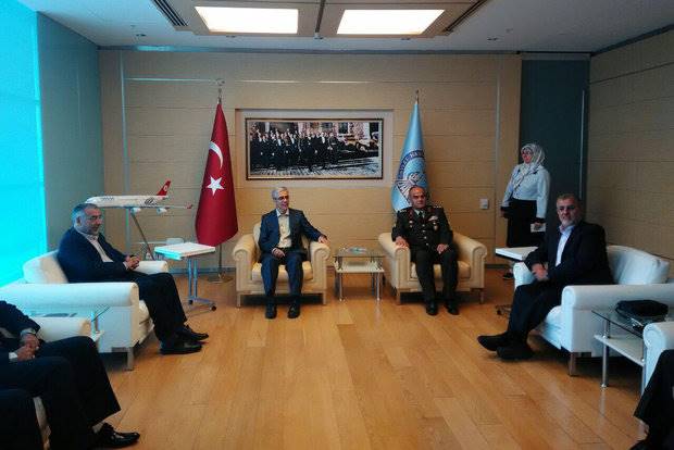 سرلشکر باقری وارد آنکارا شد/دیدار با اردوغان