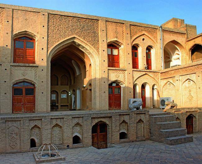 خانه تاریخی تیزنو