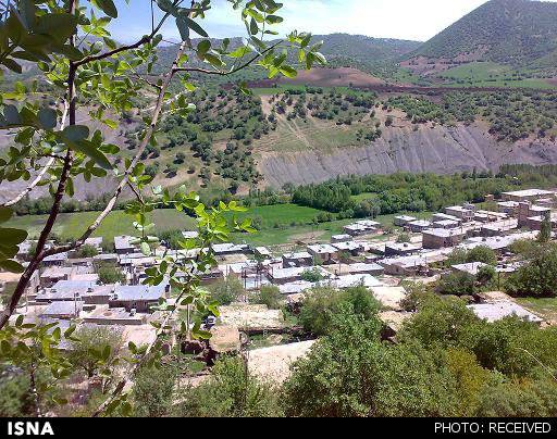 این‌ روزها «شروینه» مملو از گردشگر است