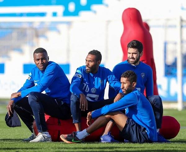 اتحاد اماراتی‌ها و الهلال عربستان برای شکست پرسپولیس