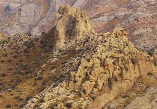 قلعه چکر بولی چوار قلعه چکر بولی چوار