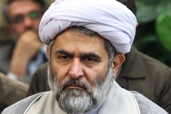 سرویس های جاسوسی به دنبال ایجاد بی  اعتمادی نسبت به مسئولان هستند