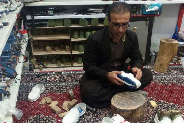 کارگاه آموزشی مدیریت تولید و بازاریابی صنایع‌دستی برگزار شد