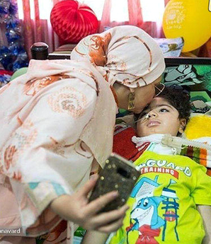 رفتارهای زشت بازیگران در مراکز خیریه جنجال به پا کرد رفتارهای زشت بازیگران در مراکز خیریه جنجال به پا کرد