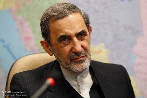 ولایتی درگذشت همشیره آیت‌الله سبحانی را تسلیت گفت