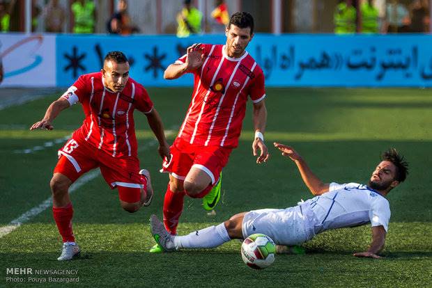 دلال‌ها فوتبال اهواز را نابود کردند/خیلی‌ها از بازگشت من ناراحتند