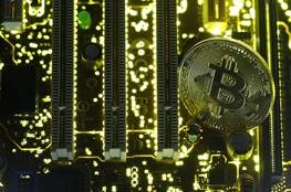 10 تیترداغ دنیای آی‌تی از 8 هزاردلاری شدن بیت‌کوین تا تأیید معامله 38 میلیارد دلاری کوآلکوم