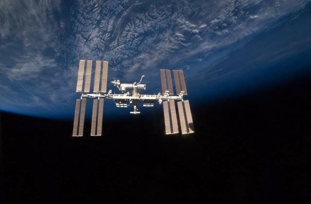 عبور ایستگاه فضایی بین‌المللی از فراز خلیج فارس+ فیلم