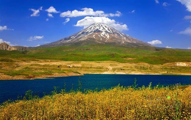 قله دماوند بلندترین کوه ایران