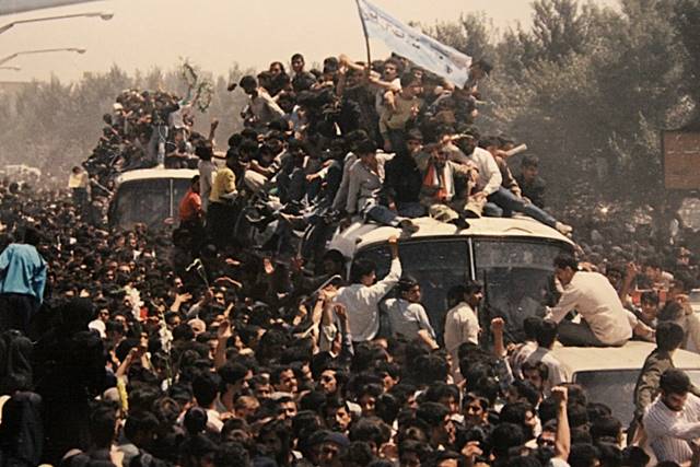 بازگشت آزادگان سلحشور