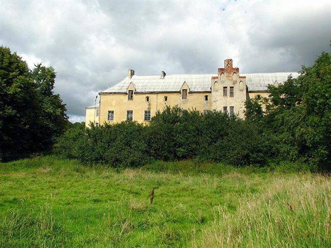 قلعه والدائو Waldau Castle