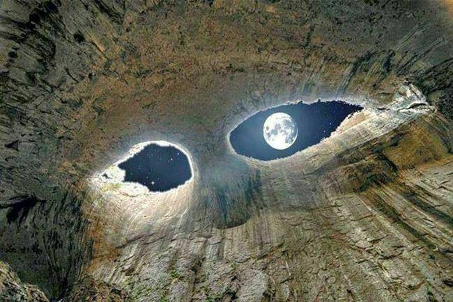 غار پروهودنا در بلغارستان