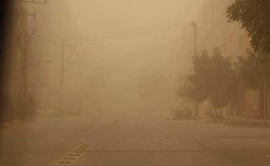 هوای خوزستان در تعلیق