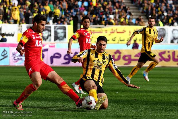 زمان برگزاری دیدار معوقه فولاد و پیکان مشخص شد