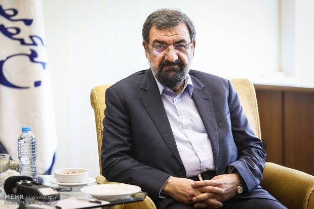 انتقاد محسن رضایی از روند خدمت رسانی به مردم در برف سنگین