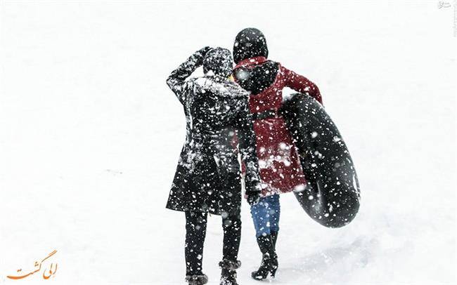 تیوپ سواری در برف
