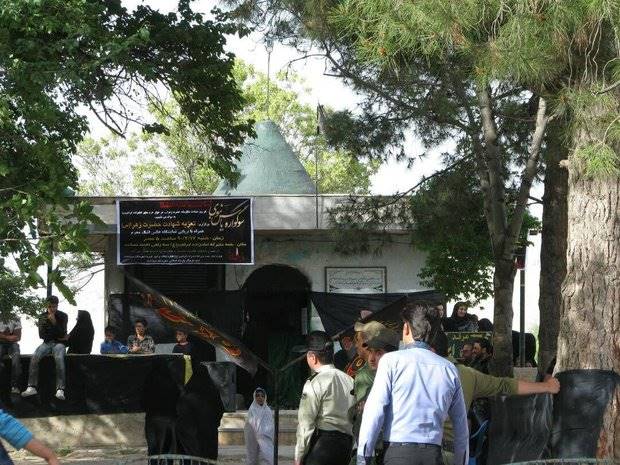 ساخت امامزاده جدید در کنار تخت جمشید کذب محض است