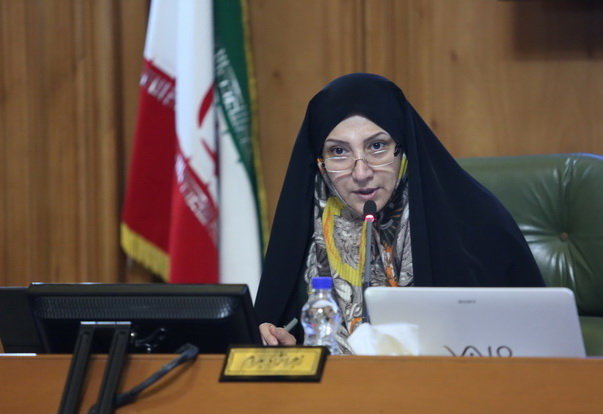 حکم پلمب پاساژ "آزاد" اجرایی نشده/ گودبرداری چندمتری در پارکینگ پاساژ