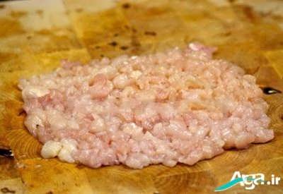 طرز صحیح مرغ خورد شده