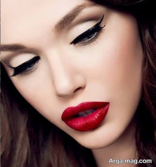 آرایش چشم دخترانه گربه ای 