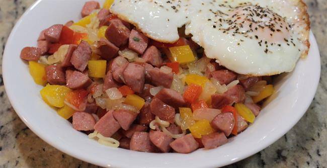 طرز تهیه سوسیس تخم مرغ طرز تهیه سوسیس تخم مرغ