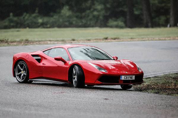 ferrari-488-gtb-rt-2016