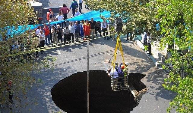 ایمن سازی محل فرونشست زمین در مجاورت زیرگذر استادمعین
