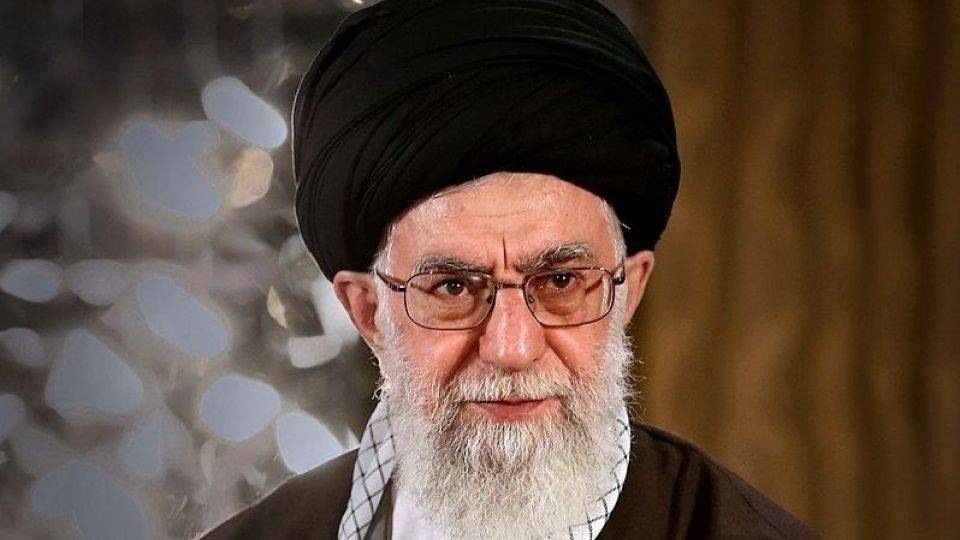 سه دهه رهبری آیت الله خامنه ای