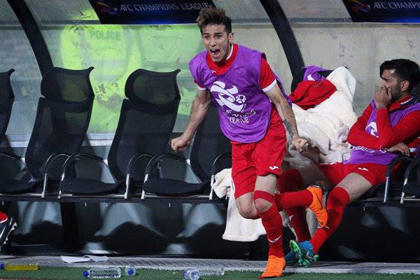 احمدزاده با پرسپولیسی‌ها خداحافظی کرد