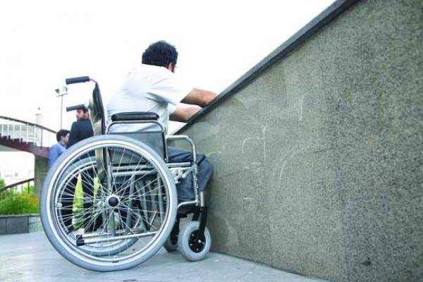 معلولان تحت پوشش بهزیستی هر 3 سال یکبار ویلچر می‌گیرند